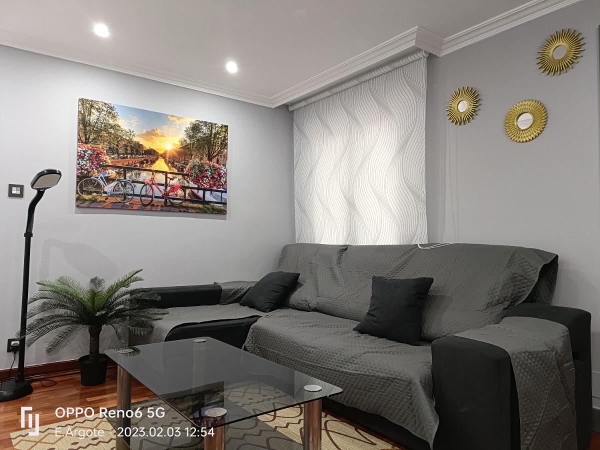 Apartamento Santa Lucia Bilbao Bagian luar foto